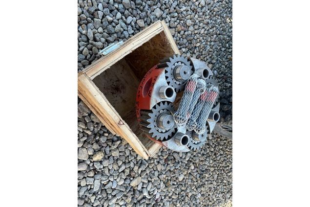 Tigercat LX830D Inner Planetary Part and Part Machine